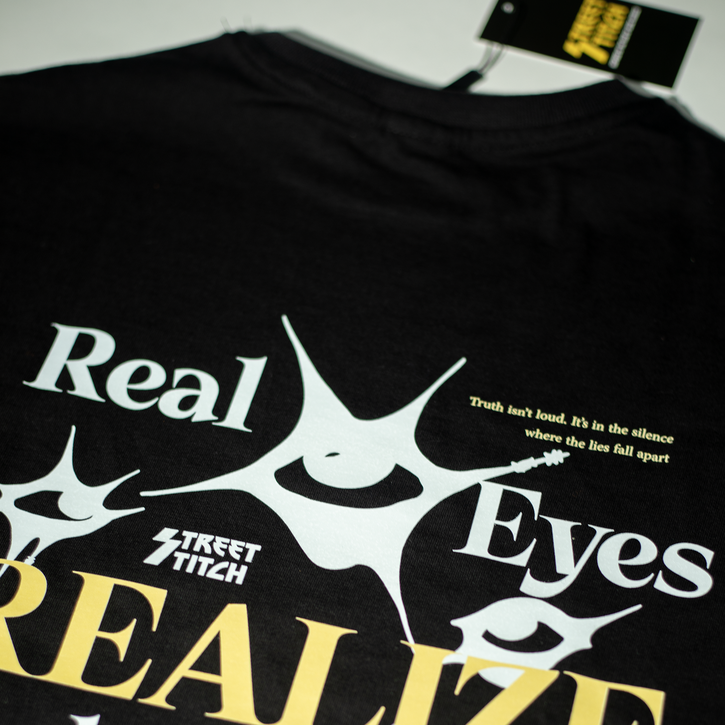 Real Eyes Black T-shirt Oversize
